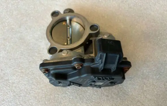 BMW 1 F20 F21 Throttle valve 7618838 03289 A2C80221400