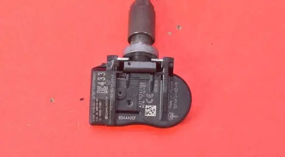 Tesla Model S Sensor 1074812-00-B