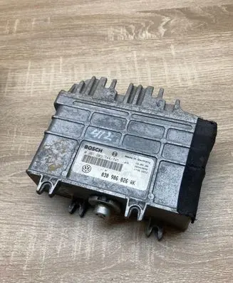 Volkswagen Polo III 6N 6N2 6NF Engine control unit/module ECU 030906026AK 0261203744