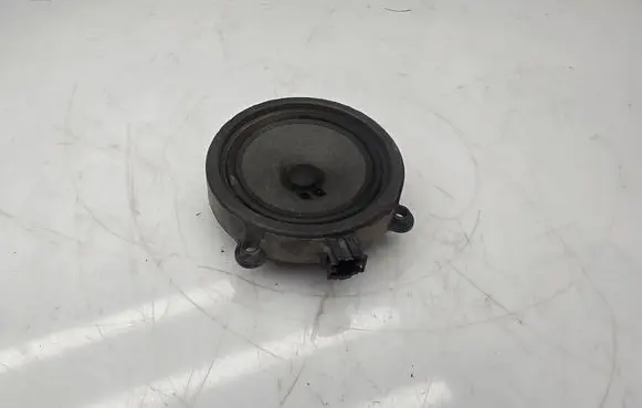 Mercedes-Benz Sprinter W906 Front door speaker A9068270060 00311316 7297241028