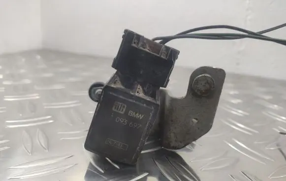 BMW 5 E60 E61 Headlight/headlamp level sensor 1093697