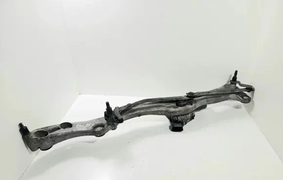 BMW 7 E65 E66 Front wiper linkage and motor 3397020825