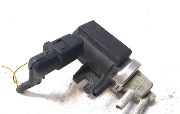 Volkswagen Transporter - Caravelle T5 Turbo solenoid valve 1J0906627B