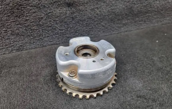 Audi A6 Allroad C6 Camshaft pulley/ VANOS 06E109083M 06E109083R