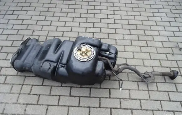 Mercedes-Benz X-class W470 Fuel tank 