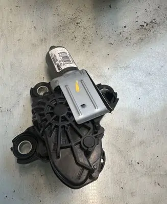 Peugeot 308 SW Rear window wiper motor 9681418480