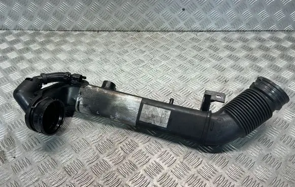 BMW X1 F48 F49 Turbo air intake inlet pipe/hose 8511377