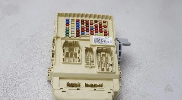 KIA Niro Fuse module 91950AT881 919G5AT040