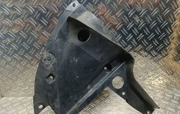 Citroen C4 X Front bumper skid plate/under tray 9834723280