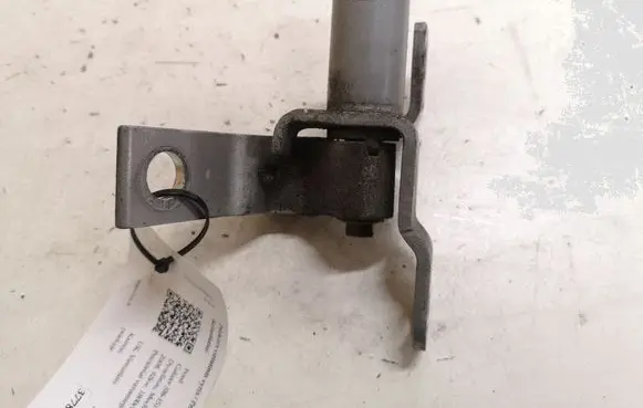 Ford Galaxy Front door upper hinge