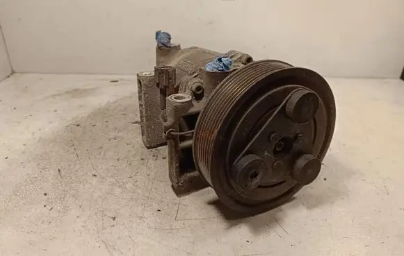 Nissan Navara D40 Air conditioning (A/C) compressor (pump) 92600EB400