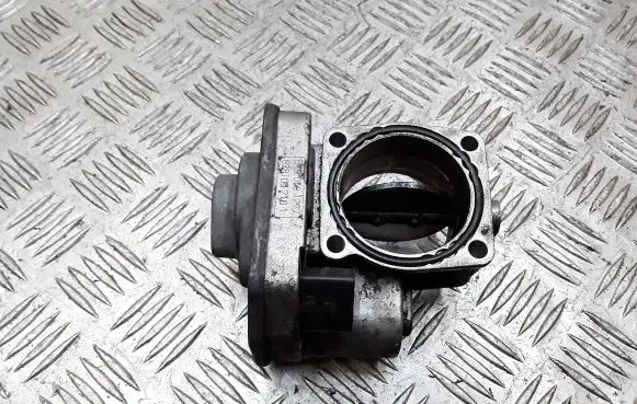 Opel Zafira B Throttle valve 8981052101