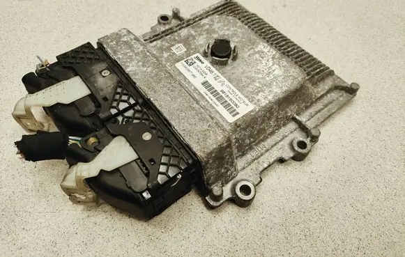 Peugeot 2008 I Engine control unit/module 9818160080 162140956 9806671980