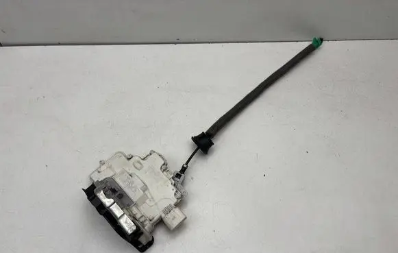 Audi Q3 8U Rear door lock 4G0839016