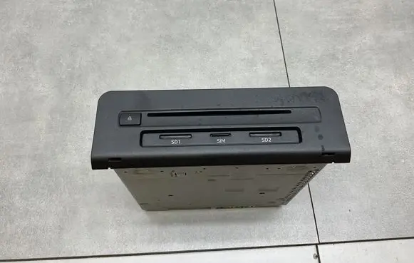 Audi A4 S4 B9 Radio/CD/DVD/GPS head unit 8W5035035A