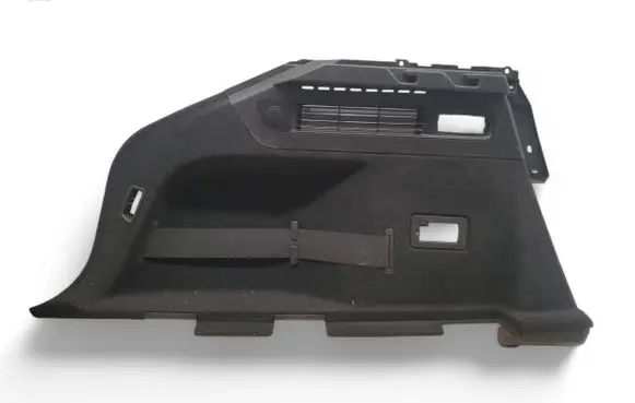 Maserati Levante Trunk/boot lower side trim panel 06700983840 670040382