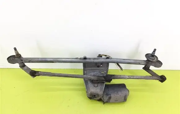 Front wiper linkage