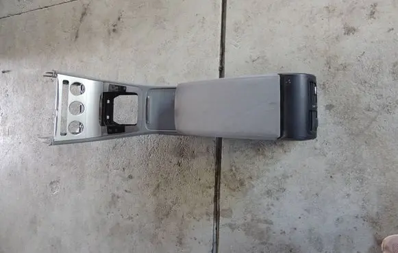 Volkswagen PASSAT B6 Armrest 3c0863319ad
