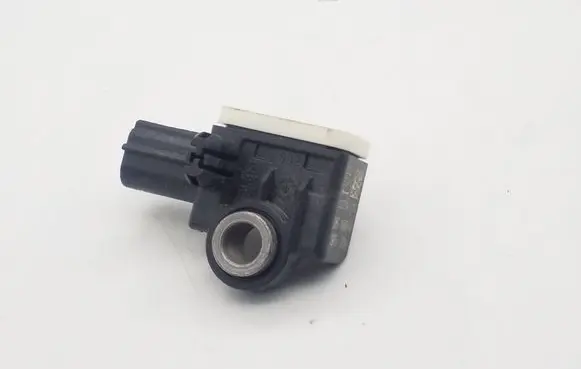 Ford Fusion II Airbag deployment crash/impact sensor CM5114B006AA C83HA
