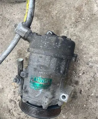 Opel Signum Air conditioning (A/C) compressor (pump) 13171593 4677104445