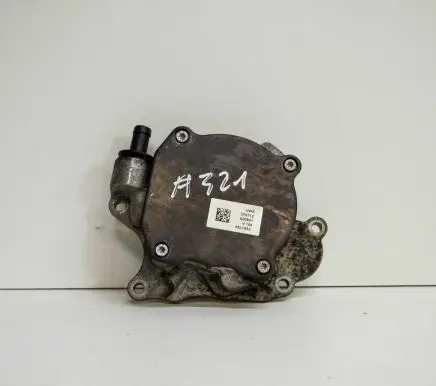 Volkswagen Golf VII Vacuum pump 03L145207
