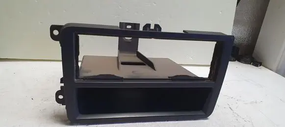 Radio/GPS head unit trim