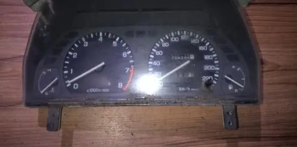 Honda Concerto Speedometer (instrument cluster) hr08637 yac10472