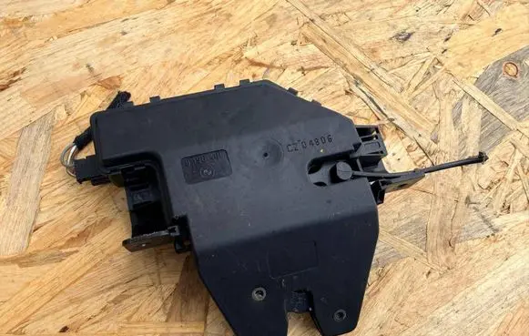 BMW 3 E46 Tailgate/trunk/boot lock/catch/latch 8196401