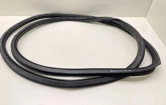 Skoda Kodiaq Rubber seal rear door 565867367B