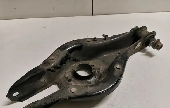 BMW 4 F36 Gran coupe Rear upper control arm/wishbone 6867541