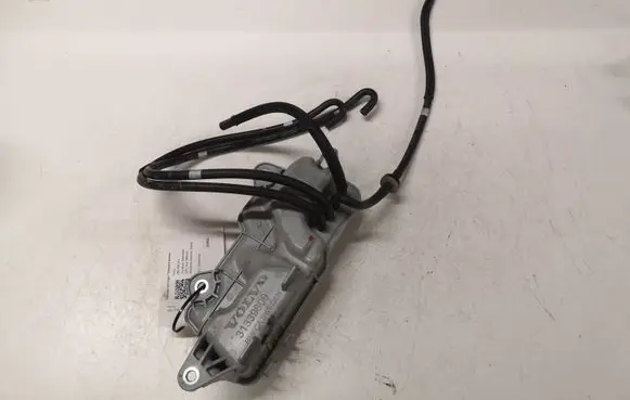 Vacuum air tank