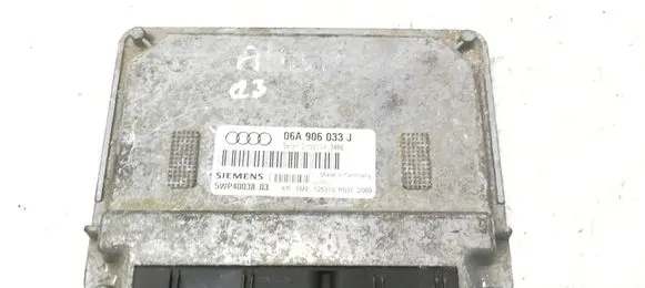 Audi A3 S3 8L Engine control unit/module 06A906033J 5WP4003803 5WP40038