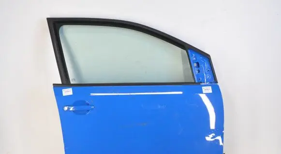 Volkswagen Up Front door 