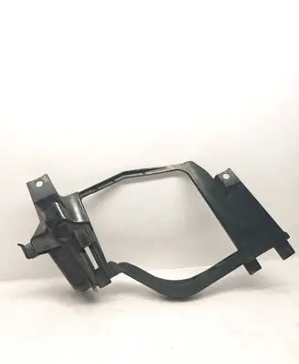 BMW 5 E60 E61 Headlight/headlamp mounting bracket 15873800