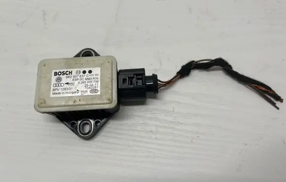 Audi A4 S4 B8 8K ESP acceleration yaw rate sensor 8K0907637C 0265005738 7040281