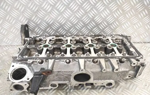 Ford Focus Engine head 9812313410 JX6Q6090EA