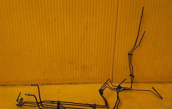 Brake vacuum hose/pipe