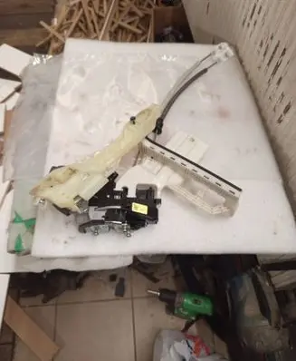 Hyundai Ioniq Rear door lock 81420G2000