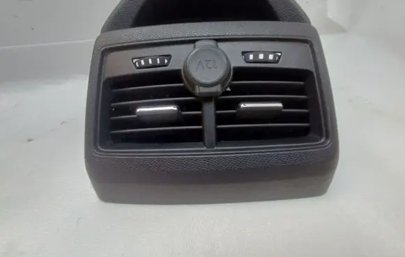 Peugeot 3008 II Rear air vent grill 9811350380