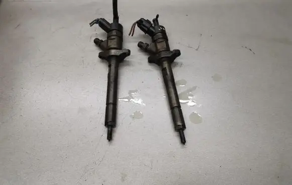 Peugeot 307 Fuel injectors set 0445110239