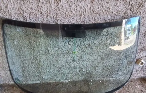 Citroen Berlingo Front windscreen/windshield window 