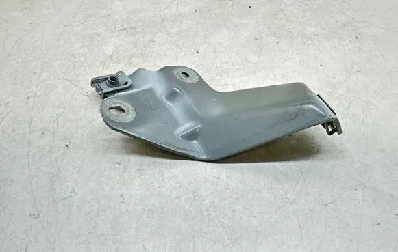 Renault Twingo II Fender mounting bracket R28G1E