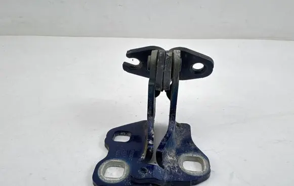 Tesla Model 3 Rear door lower hinge A046571 ES57