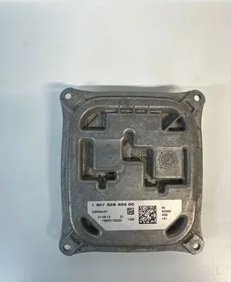 Peugeot 308 Xenon control unit/module 130732940400 10EEG122222