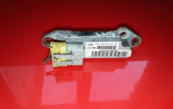 Mercedes-Benz A W168 Airbag deployment crash/impact sensor 0028201426