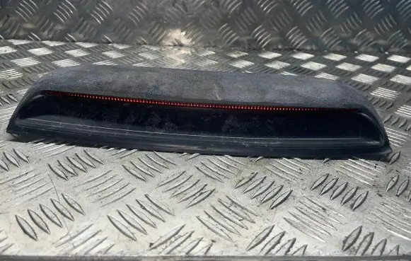 Volkswagen PASSAT B5 Third/center stoplight 3B5945121