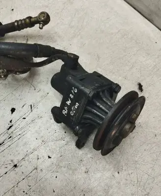 BMW 3 E36 Power steering pump