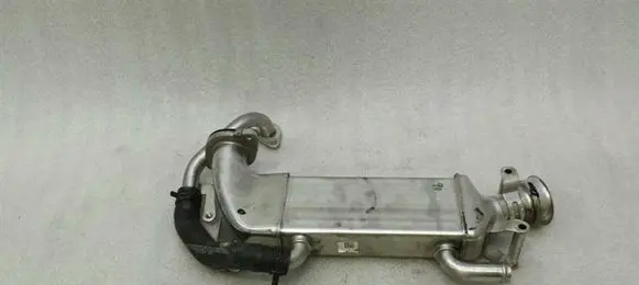 Mercedes-Benz A W176 EGR valve cooler A6511400575