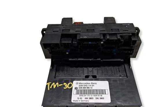 Mercedes-Benz CLK A209 C209 Fuse box set 2095451401 5DK00848512