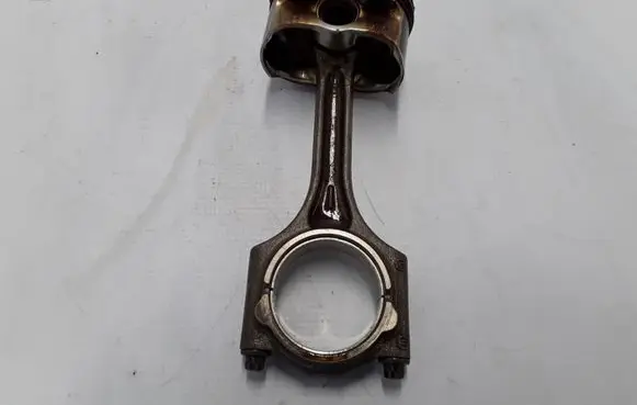 Volvo XC90 Piston with connecting rod 30637671